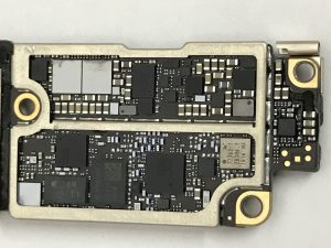 iphone7 ロジックボード裏下部