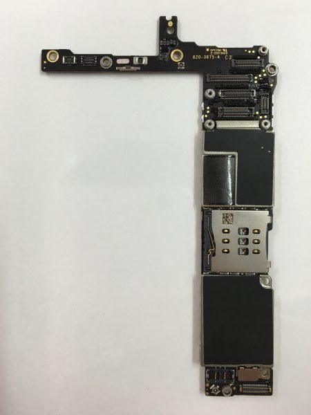 iPhone ロジックボード