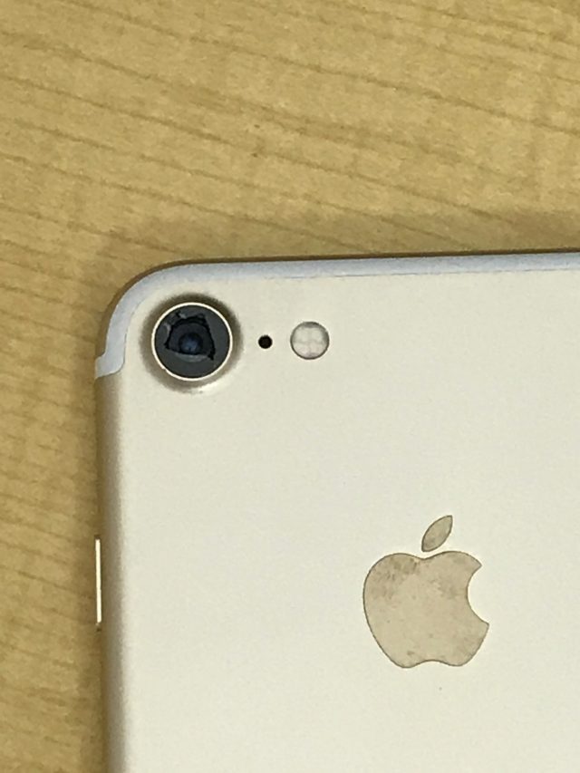 iPhone7 カメラレンズ割れ