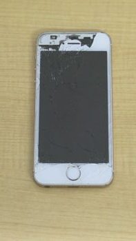 iPhoneSE ガラス割れ