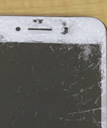 iPhone7 粉々