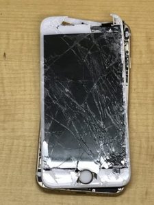 iPhone6 大破