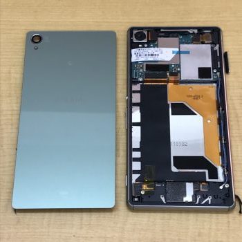 Xperia Z3 バッテリー交換