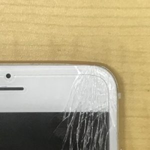 iPhone7 ガラス割れ