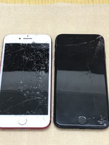 iPhone7 ガラス割れ2台同時修理