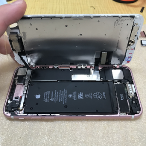 iPhone7 水没修理