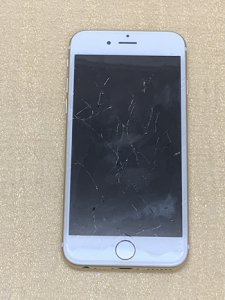 iPhone Repair ガラス割れ修理