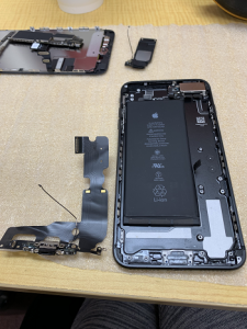 iPhone Repair 充電不良