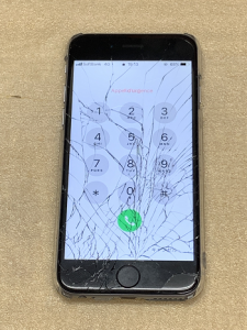 iPhone Repair ガラス割れ修理