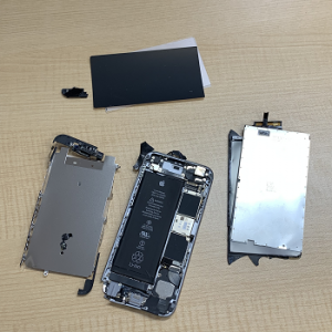 iPhone Repair コナゴナ