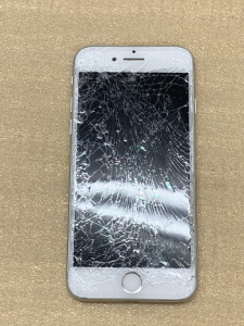 iPhone Repair 画面バキバキ