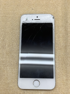 iPhone Repair ガラス割れ修理