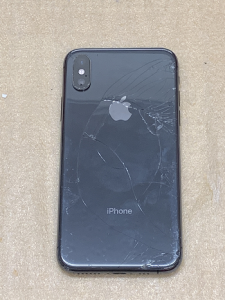 iPhone Repair ガラス割れ