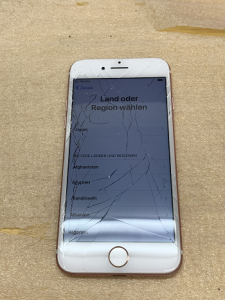 iPhone Repair ガラス割れ修理