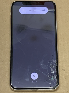 iPhone Repair ガラス割れ液晶不良 