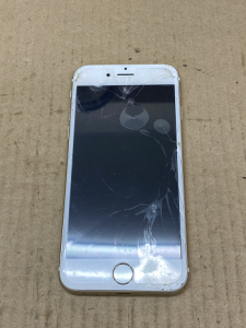 iPhone Repair ガラス割れ修理