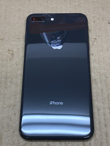 iPhone Repair 背面ガラス修理