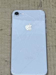 iPhone Repair 背面ガラス割れ