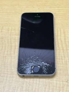 iPhone Repair ガラス割れ修理