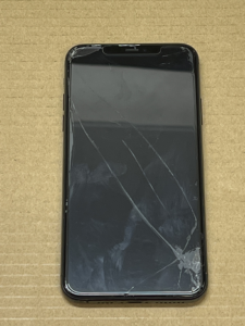 iPhone Repair ガラス割れ修理