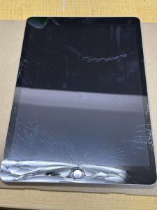 iPad Repair タッチパネル割れ修理