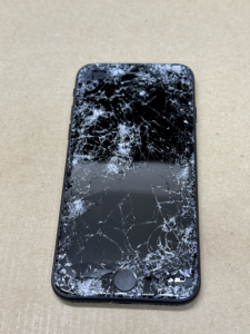 iPhone Repair ガラス割れ修理