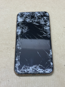 iPhone Repair ガラス割れ修理