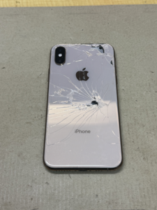 iPhone Repair 背面ガラス修理